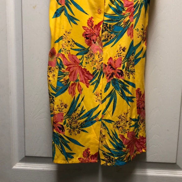 Yellow Floral Printed Tropical Dress NWOT - Picture 2 of 4